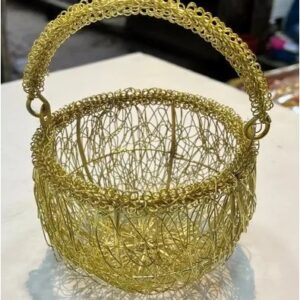 Iron wire mesh hamper basket
